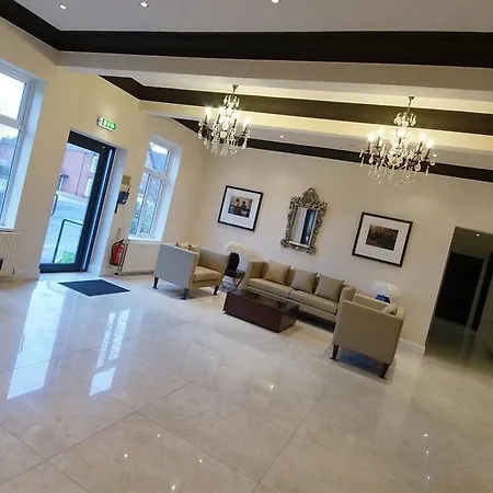 Oyo The Baltimore 酒店