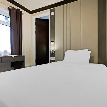 Hotel Oyo The Baltimore 3*