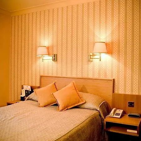 Oyo The Baltimore Мидлсбро