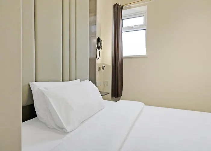 Oyo The Baltimore Ξενοδοχείο 3*