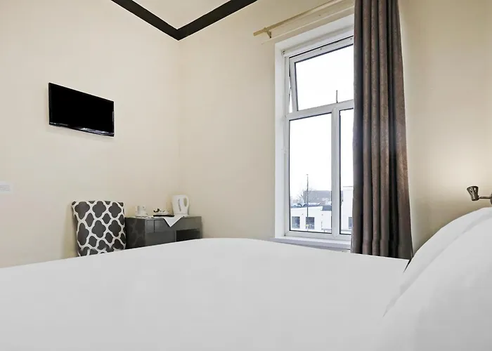 Oyo The Baltimore Ξενοδοχείο