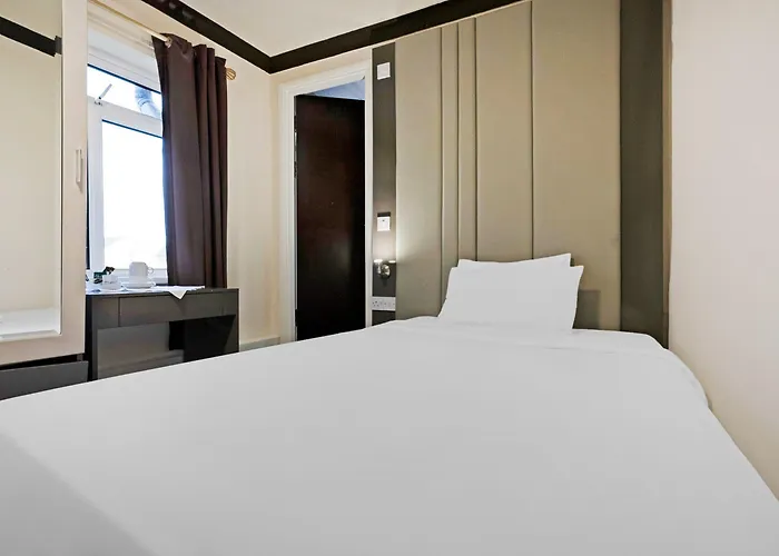 Ξενοδοχείο Oyo The Baltimore 3*